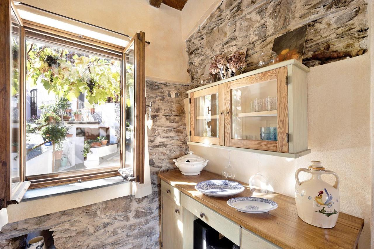 Вилла Casa Vittorina Cesio Экстерьер фото