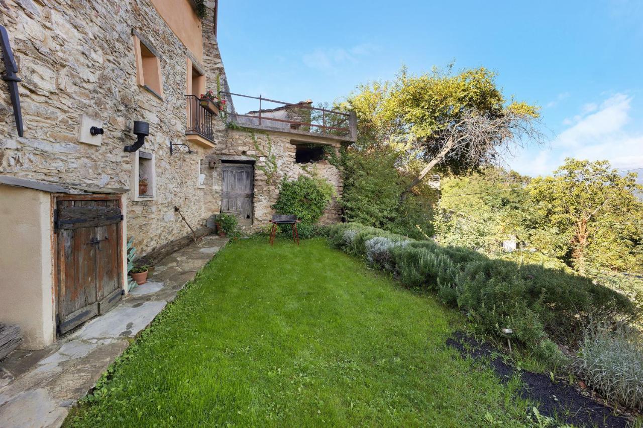 Вилла Casa Vittorina Cesio Экстерьер фото